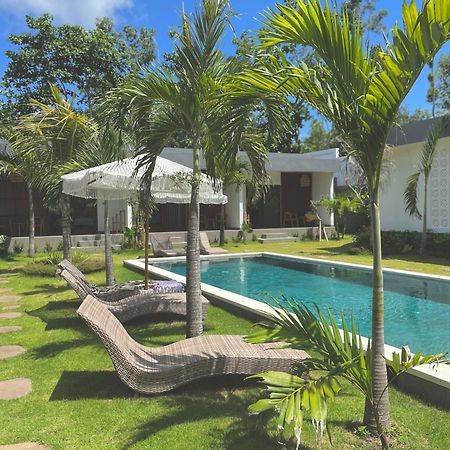 Tropical Almond Villa Улувату Экстерьер фото
