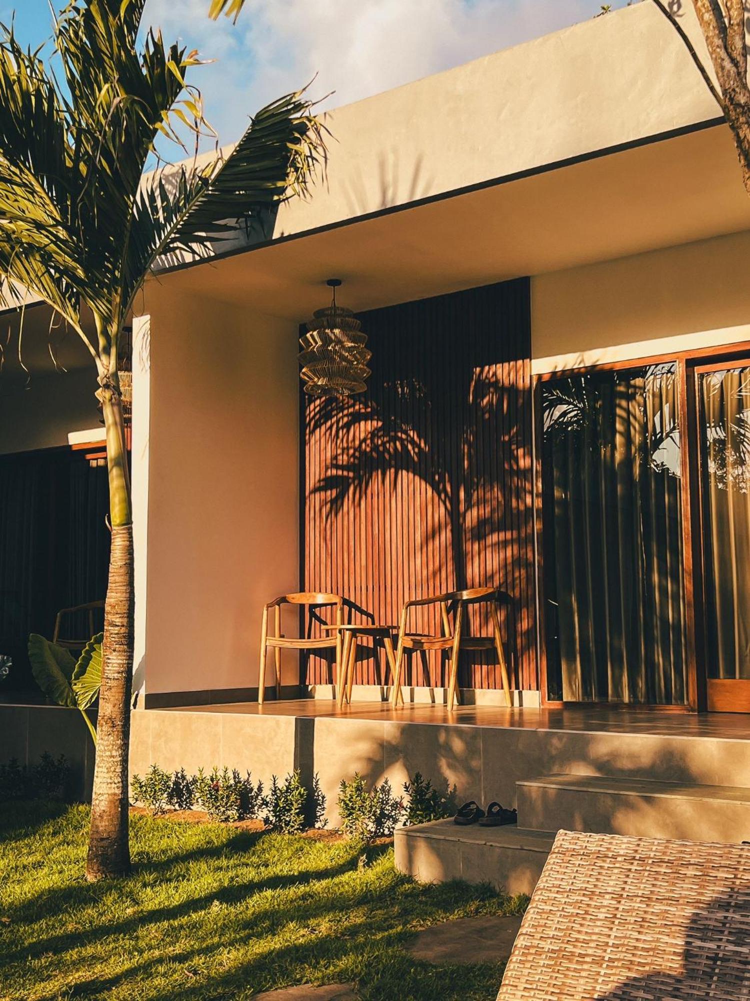 Tropical Almond Villa Улувату Экстерьер фото