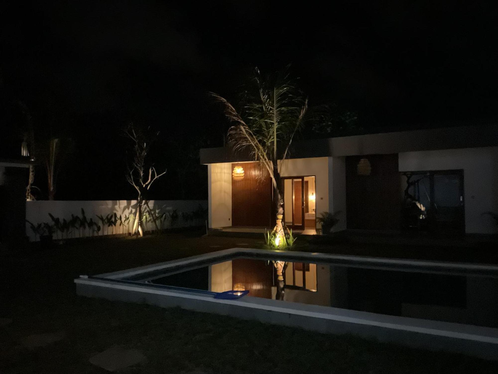 Tropical Almond Villa Улувату Экстерьер фото