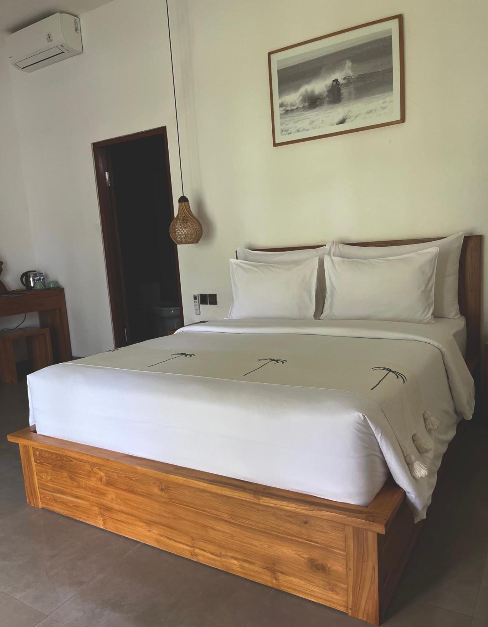 Tropical Almond Villa Улувату Экстерьер фото